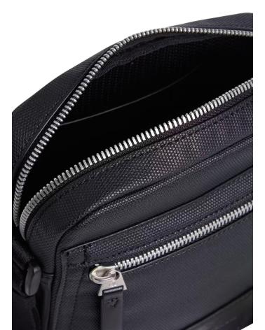 CALVIN KLEIN COATED REPORTER18 CROSSBODY BAG BLACK NEGRO