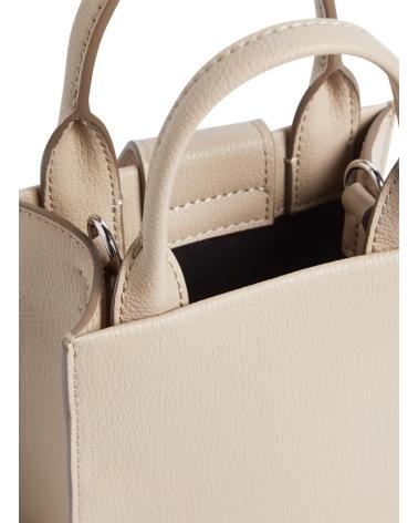 Startseite-CALVIN-KLEIN-BOLSO-MINIMAL-MONOGRAM-TOTE18-TAUPE