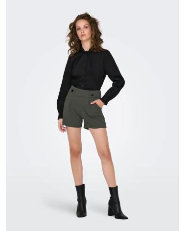 ONLY SHORTS GEGGO JACQUELINE DE YONG 15203098 GRÜN VERDE