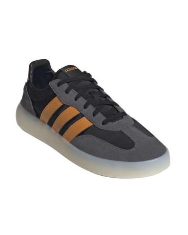 ADIDAS BASKETS BARREDA DECODE NOIRES ET GRISES AVEC DÉTAILS ORANGES GRIS