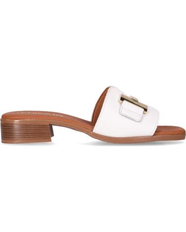 CHIKA10 ST FIORE 5605 WHITE FLAT SANDALS WITH DECORATIVE BUCKLE BLANCO-WHITE