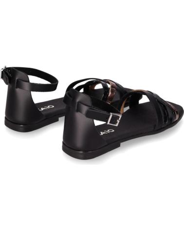 CHIKA10 MARQUESA 5554 SANDALEN SCHWARZ MIT ZWEIFARBIGEN RIEMEN NEGRO-BLACK