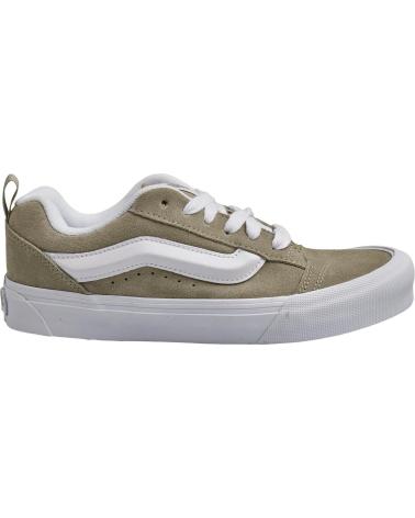 VANS OFF THE WALL VANS MODELO KNU SKOOL SUEDE ELM PARA MUJER COLOR VERDE