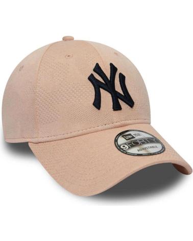 Startseite-NEW-ERA-GORRA-ENGINEERED-PLUS-9FORTY-YANKEES-12040597-ROSA