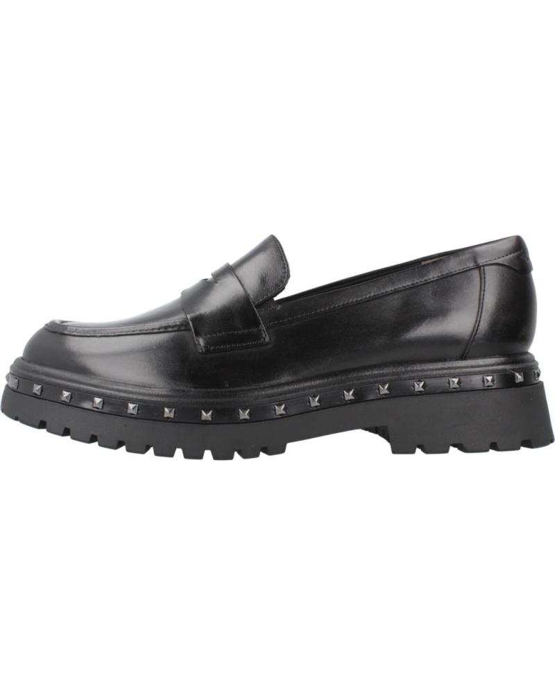 MOCASSINS TAMARIS 24767 PRETOS COM SOLA TRATORADA E TACHAS BLACK
