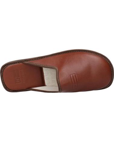 ZAPATILLAS DE CASA NORDIKAS 8976N MARRÓN CASTAÑO CASTANO