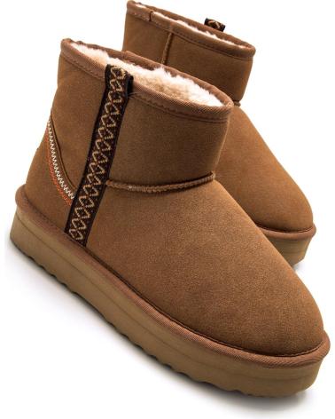 BOTINS MTNG 49357 MARRONS COM DETALHE TRANÇADO LATERAL MARRóN