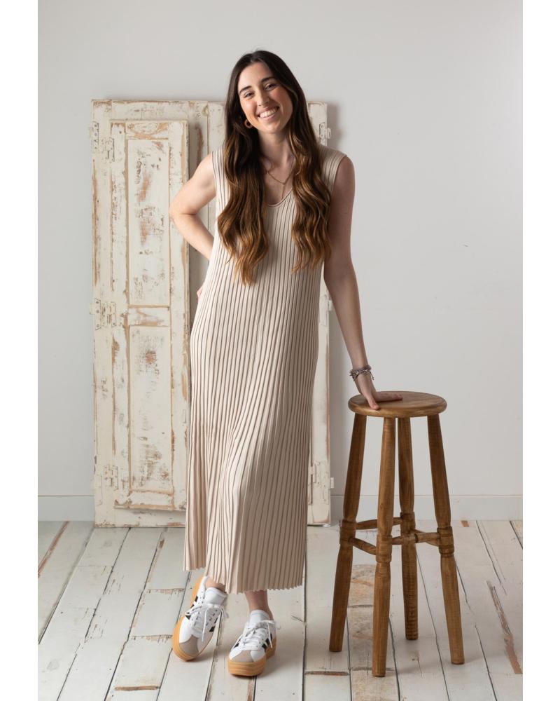 YERSE VESTIDO LARGO DE TIRANTES EVASÉ BEIGE - MODELO 42517005 BEIGE