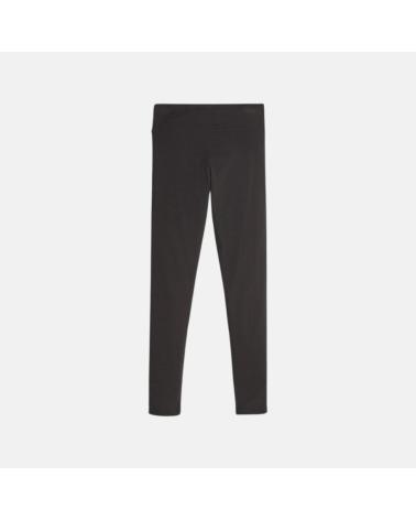 Startseite-PUMA---ESS-TAPE-676543-01-–-MALLAS-NEGRAS---NINA-NEGRO