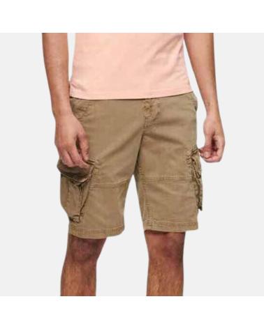SUPERDRY PANTALON CORTO EN COLOR VERDE
