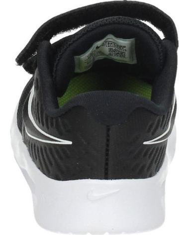 NIKE AT1803 001 NEGRO