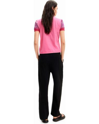 Inicio-DESIGUAL-CAMISETAS-Y-POLOS-EN-COLOR-PARA-MUJER-ROSA