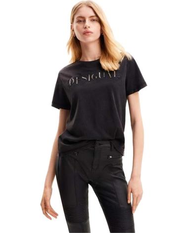 CAMISETA DESIGUAL NEGRA CON LOGO TEXTURIZADO NEGRO