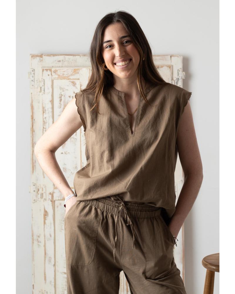 CAMISA YERSE 42218025 SIN MANGAS DE ALGODÓN Y LINO EN VERDE VERDE