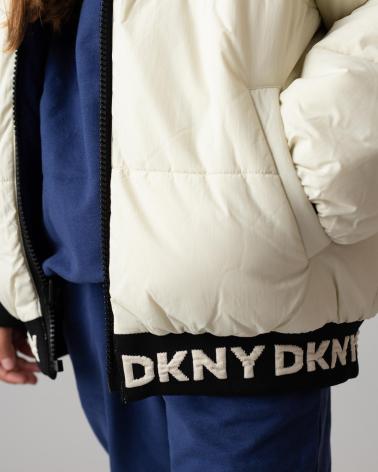 Inizio-DKNY---D60202022-–-ANORAK-REVERSIBLE-CON-CAPUCHA-–-UNISEX-NIN-GRIS