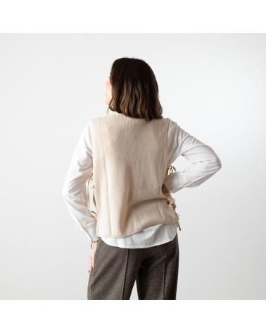 Maglioni-senza-maniche-da-donna-YERSE---41513002---CHALECO-CON-LAZOS-LATERALES---MUJER-BEIGE