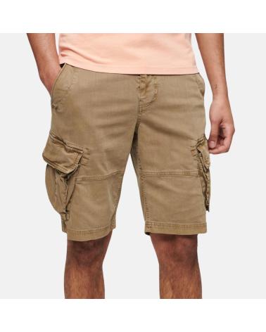 SUPERDRY PANTALON CORTO EN COLOR VERDE