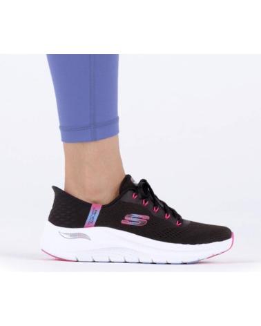 SKECHERS SLIP-INS ARCH FIT 2-0 GLOW EASY CHIC NEGRA NEGRO