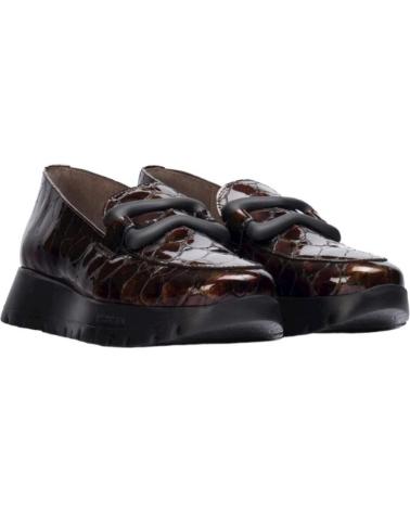 Zapatos de Mujer WONDERS MOCASIN PIEL CHAROL MARRON BARBUN CUERO