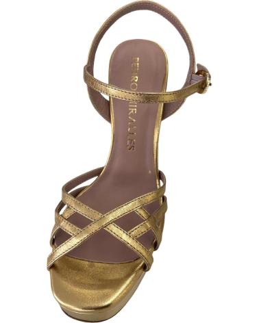 PEDRO MIRALLES 17308: SANDALIA DE TACÓN CON PLATAFORMA EN AMARILLO DORADO AMARILLO