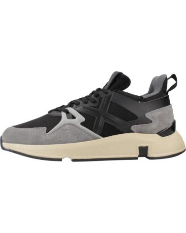 ZAPATILLAS MUNICH CLIK NEGRAS 105