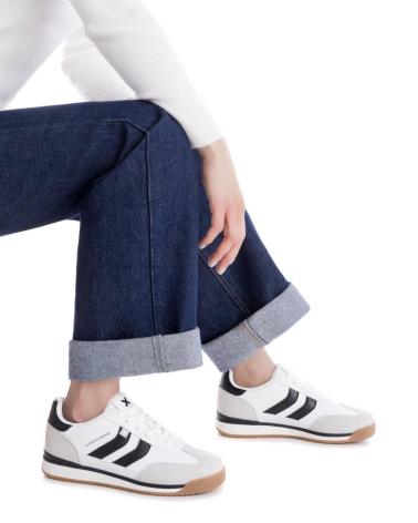 SNEAKERS XTI 144587 BIANCHE E NERE CON SUOLA IN GOMMA BLANCO
