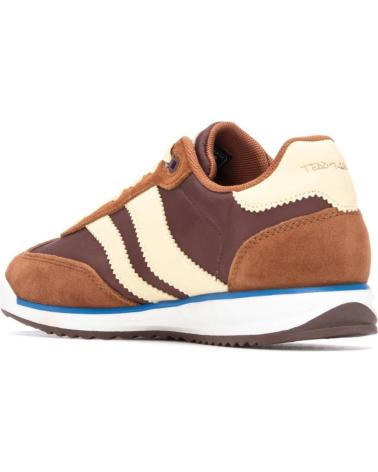 Startseite-TEDDY-SMITH-120320-MARRON