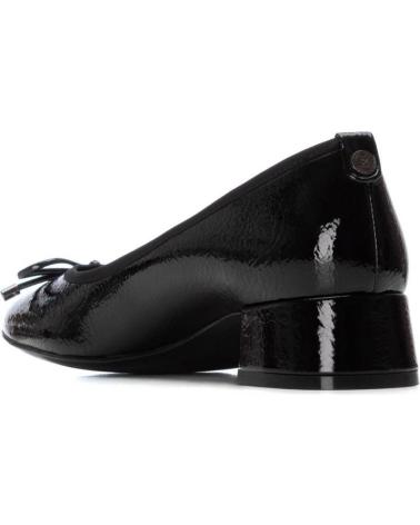 XTI 144242 BLACK COURT SHOES WITH BOW AND BLOCK HEEL NEGRO
