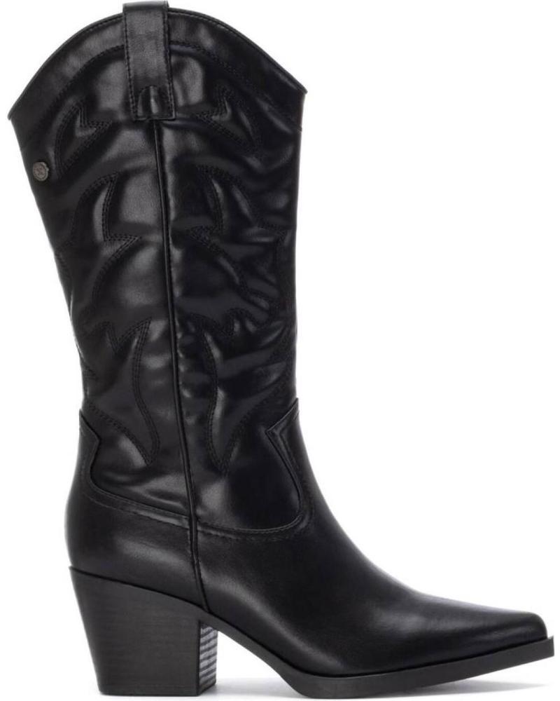 Inizio-XTI-BOTAS-TEJANAS-144306-NEGRAS-DE-NEGRO