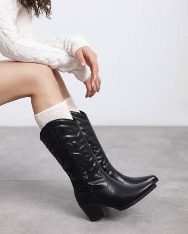Inizio-XTI-BOTAS-TEJANAS-144306-NEGRAS-DE-NEGRO