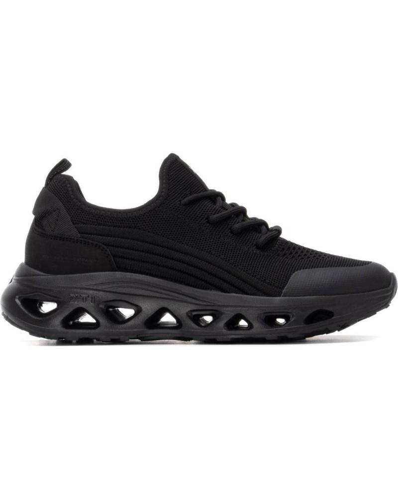 XTI 144541 FREIZEITSCHUHE SCHWARZ MIT GEFORMTER SOHLE NEGRO