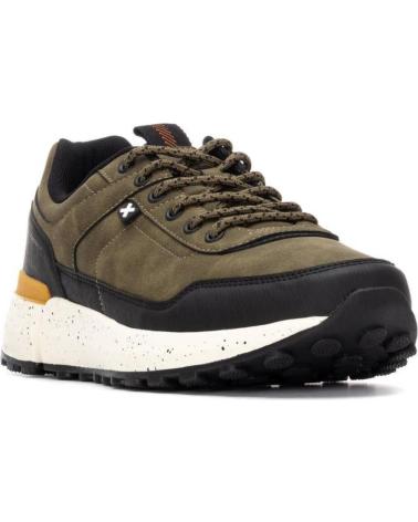 ZAPATILLAS CASUAL XTI 144693 EN TONO KAKI KAKI