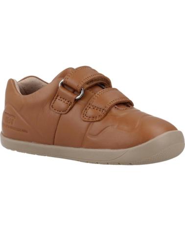BIOMECANICS ZAPATILLAS NINO MODELO 241160B COLOR MARRON ARENA