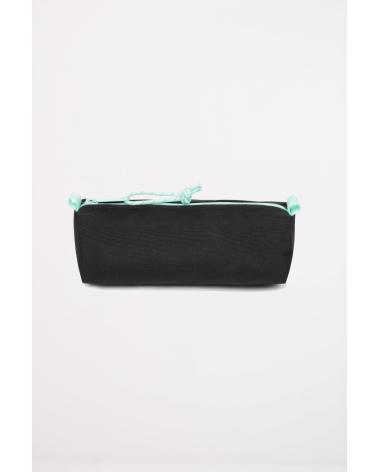 ESTUCHE ESCOLAR EASTPAK BENCHMARK SINGLE NEGRO POLAR POLAR