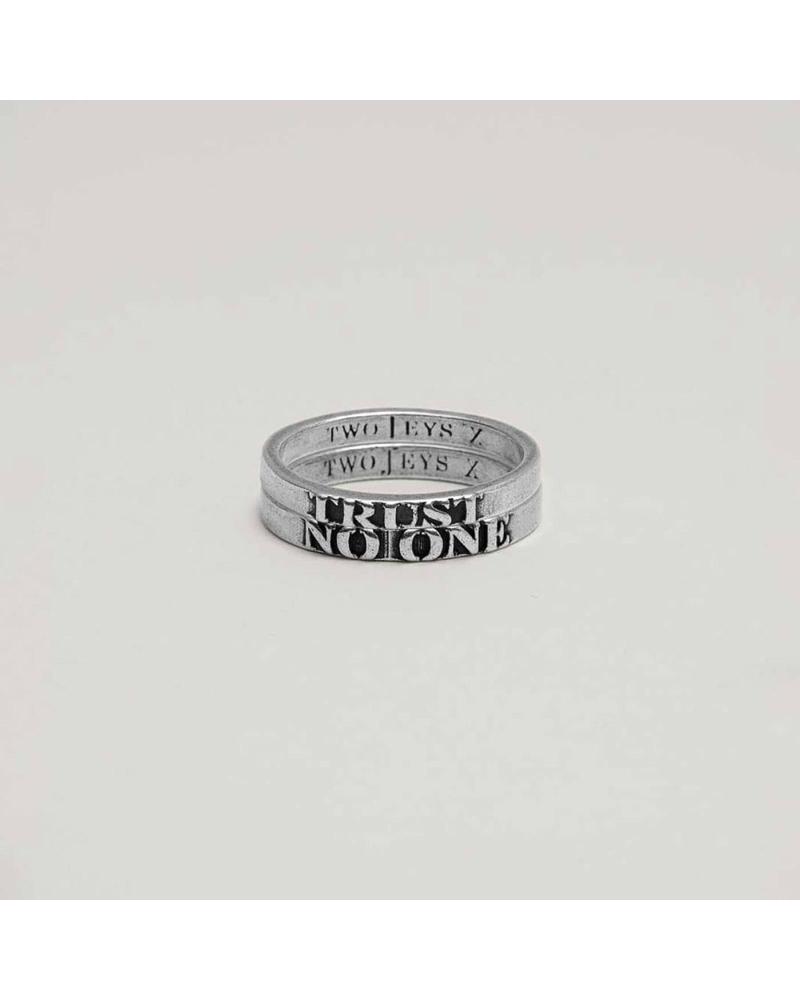 ANELLO TWOJEYS TRUST NO ONE RING SET ARGENTO