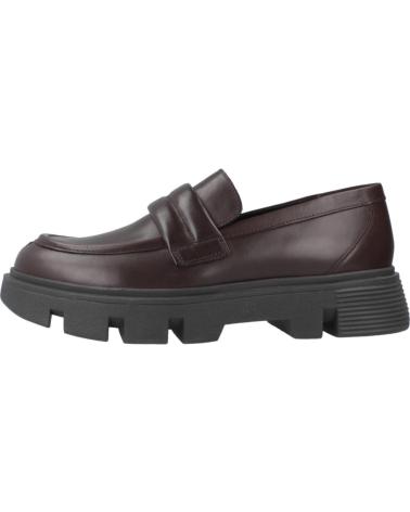 MOCASINES GEOX D VILDE C6024 DE PIEL MARRÓN CON SUELA TRACK C6024