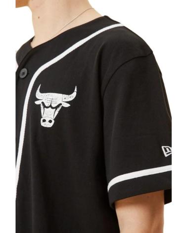 CAMISETA NEW ERA CHICAGO BULLS DISTRESSED LOGO ABOTOADA PRETA NEGRO