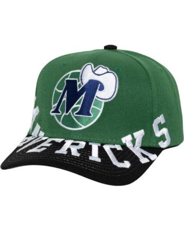 BONÉ MITCHELL & NESS DALLAS MAVERICKS UNDERARCH PRO SNAPBACK VERDE VERDE