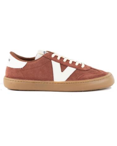 Startseite-VICTORIA-OLMO-BAREFOOT-SERRAJE-TERRA