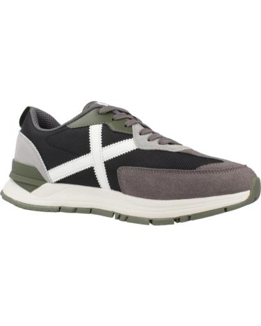 SAPATILHAS MUNICH VERSATILE 27 PRETAS 027 027