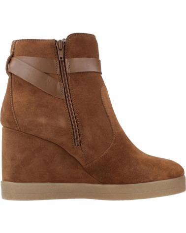 GEOX BOTAS MUJER MODELO D ELIDEA WEDGE COLOR MARRON CLARO CD500