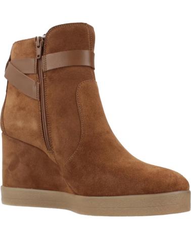 GEOX BOTAS MUJER MODELO D ELIDEA WEDGE COLOR MARRON CLARO CD500