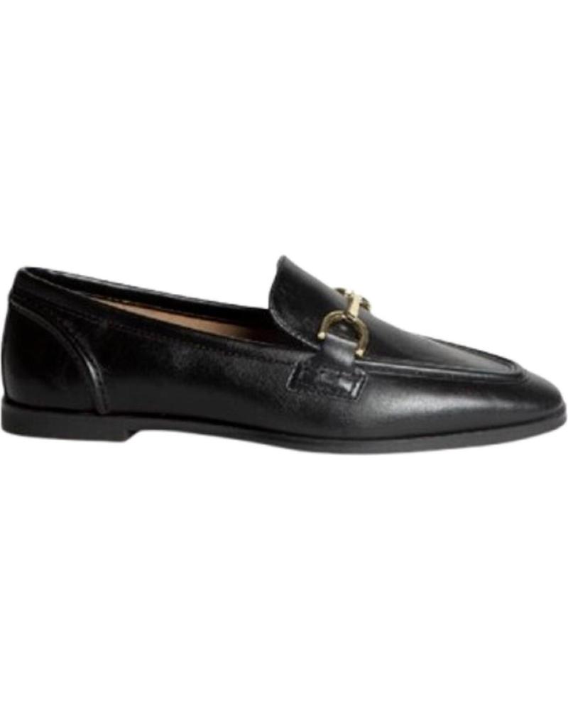 MOCASSIM PENNY LOAFER CORINA PRETO COM DETALHE METÁLICO NEGRO