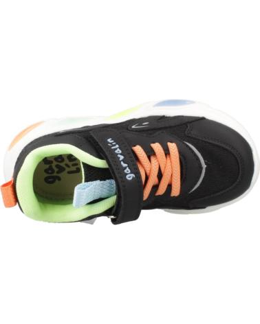 ZAPATILLAS GARVALÍN 251808G NEGRAS CON DETALLES VIBRANTES Y CIERRE ADHERENTE NEGRO