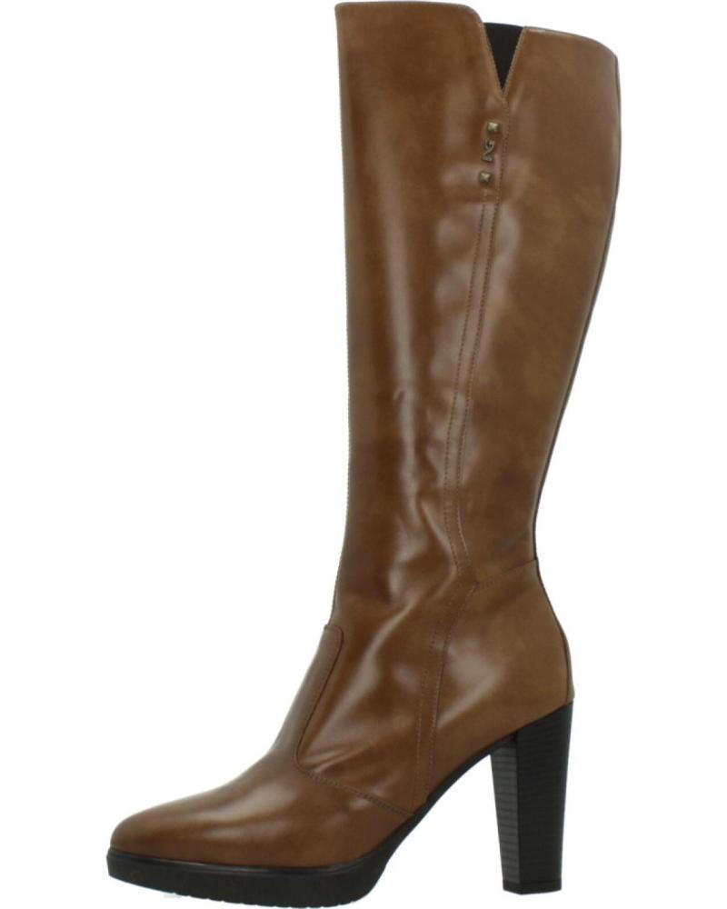 BOTAS NERO GIARDINI I514611D CASTANHAS COM SALTO 400