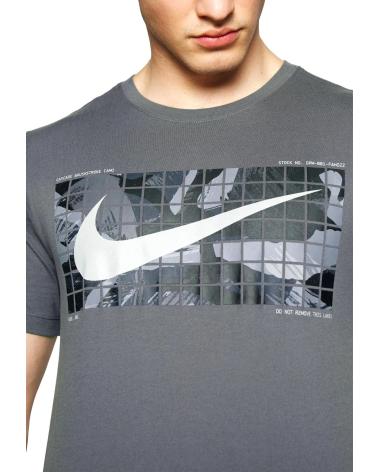 Inizio-NIKE-CAMISETA-HOMBRE-TEE-CAMO-FJ2446-GRIS