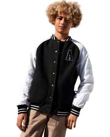 NAME IT CHAQUETA UNIVERSITARIA NAME IT CON LOGO "A" PARA NIÑO NEGRO
