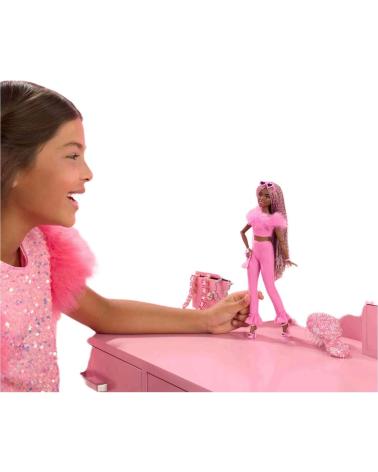 MATTEL BARBIE BAMBOLA FASHIONISTA TOTALMENTE ROSA CON ACCESSORI MULTICOLOR