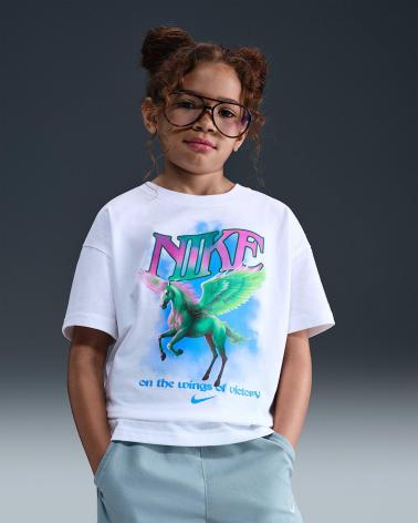 CAMISETA NIKE HV5725 BLANCA CON ESTAMPADO GRÁFICO PARA NIÑA BLANCO