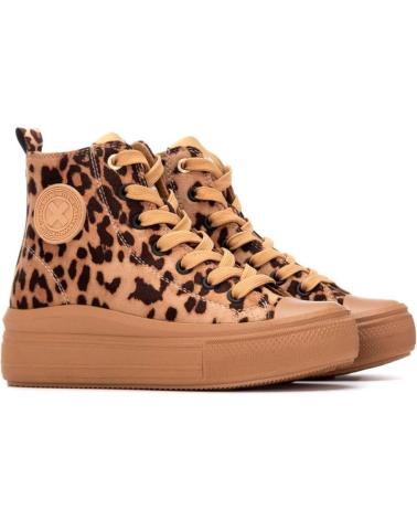 STIVALI XTI STILE BOA CON LACCI E STAMPA ANIMALIER MARRONE MARRóN